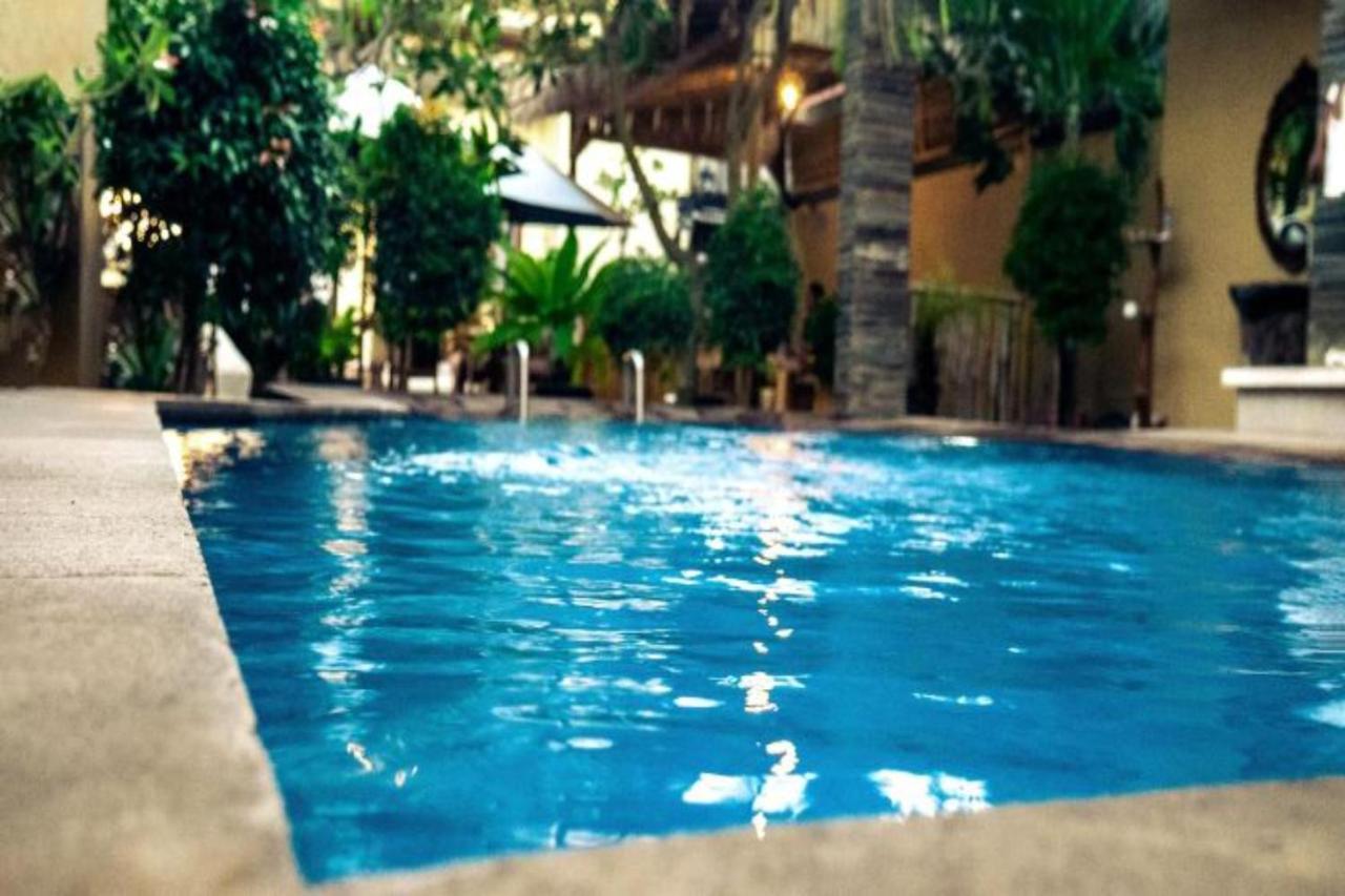Oyo Flagship 91237 Ratu Guest House Kedunganan Exteriér fotografie