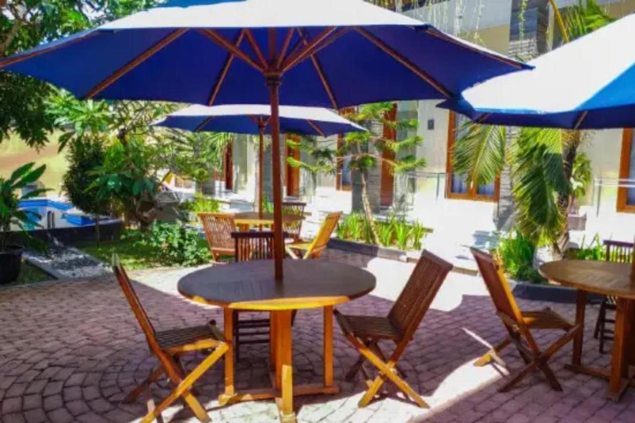 Oyo Flagship 91237 Ratu Guest House Kedunganan Exteriér fotografie