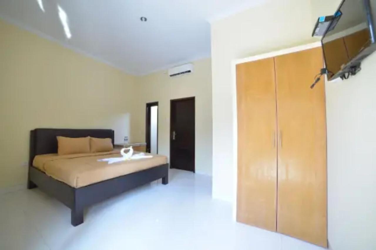 Oyo Flagship 91237 Ratu Guest House Kedunganan Exteriér fotografie