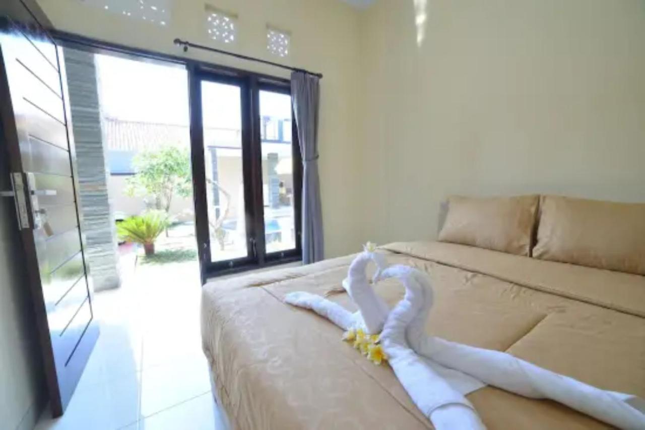 Oyo Flagship 91237 Ratu Guest House Kedunganan Exteriér fotografie