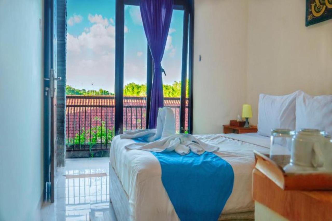 Oyo Flagship 91237 Ratu Guest House Kedunganan Exteriér fotografie